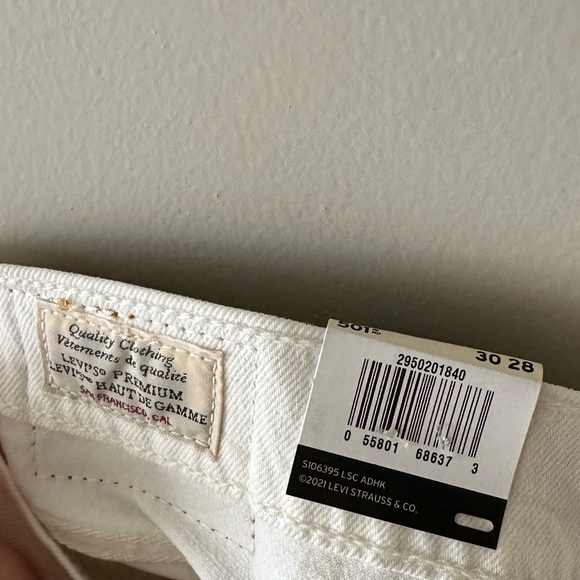 Levi’s White 501 Skinny - Picture 6 of 7
